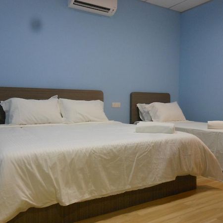 Eiman Homestay, Келуанг Екстериор снимка