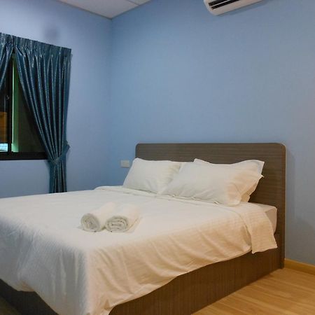 Eiman Homestay, Келуанг Екстериор снимка